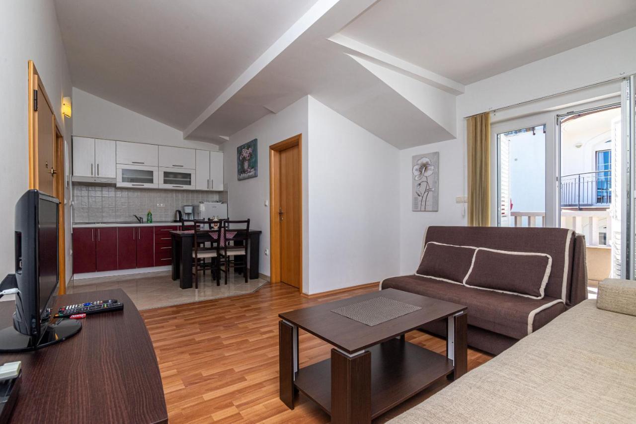 Apartments Janja トロギール エクステリア 写真